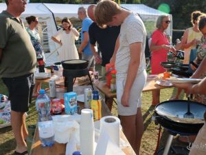 UA250719 Italie pannenkoeken bakken 09.JPG